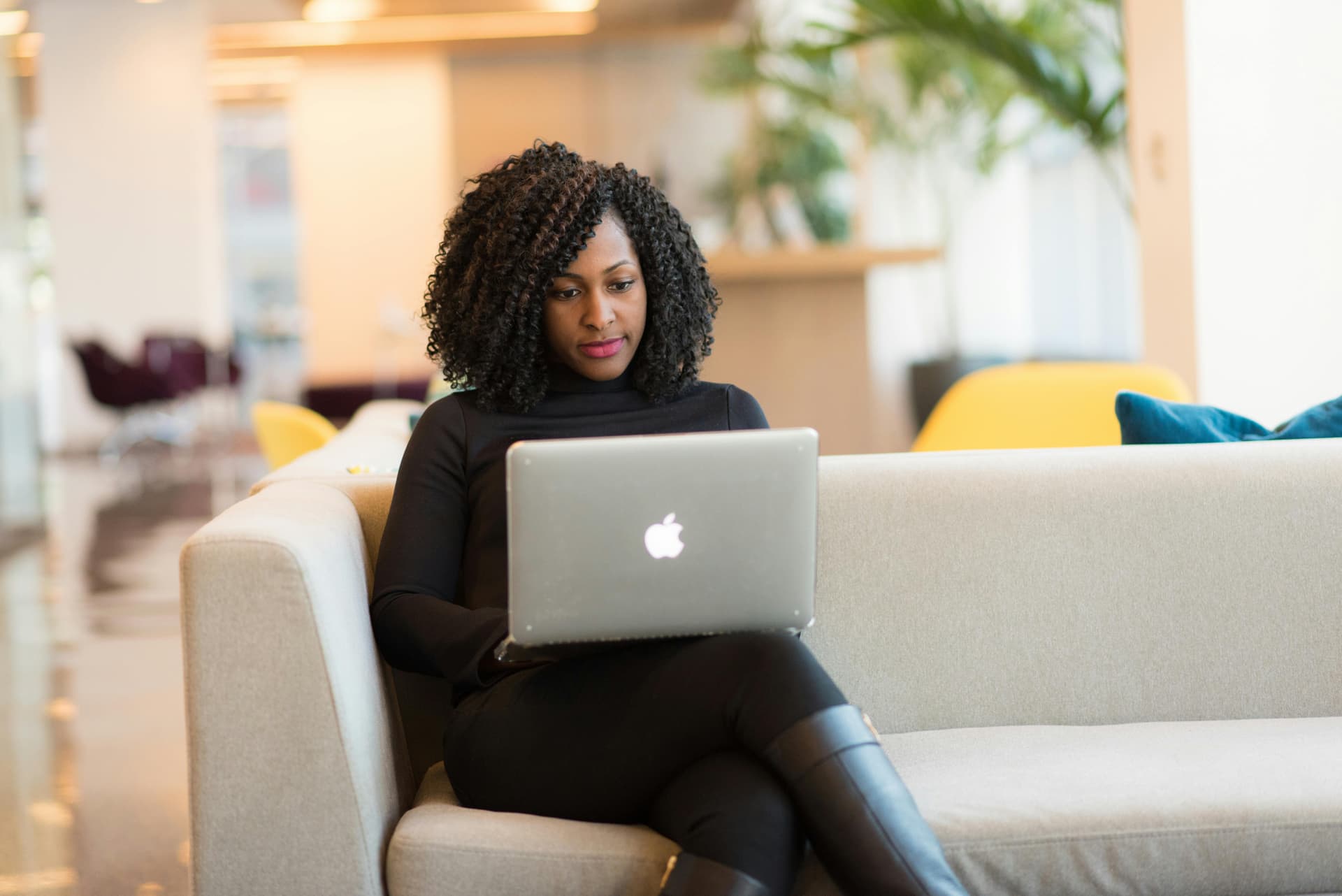 AI Skincare Platform Buyer’s Guide 2025
