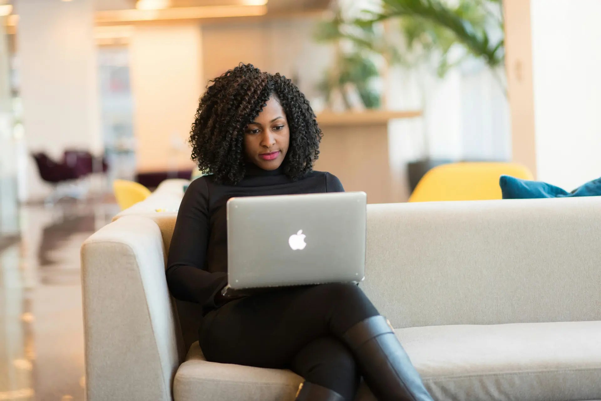 AI Skincare Platform Buyer’s Guide 2025